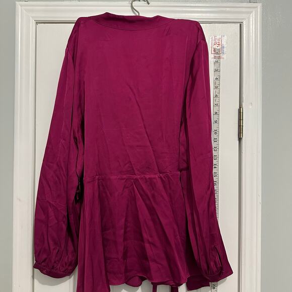 Banana Republic wrap, tunic blouse plus size 2X satin fuchsia pink - Picture 9 of 9